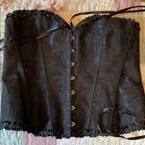Black adjustable corset
